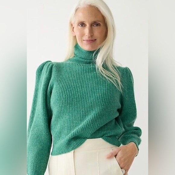 New JCrew Cropped puff-sleeve turtleneck sweater - Picture 5 of 5